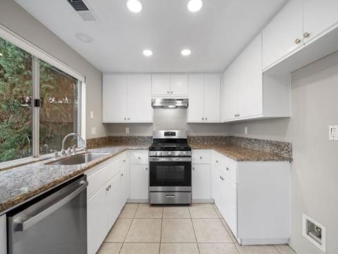 1  Saint Isabella  , Laguna Niguel, CA