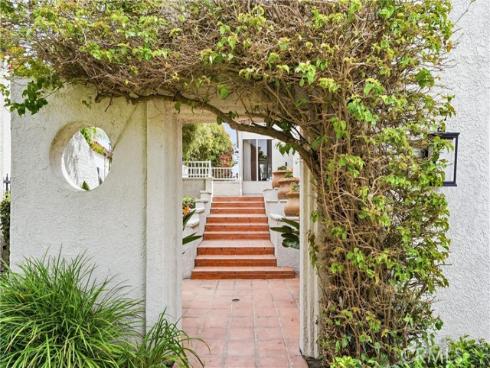 10  Toulon  , Laguna Niguel, CA