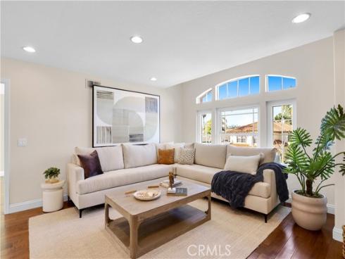 10  Glastonbury  , Laguna Niguel, CA