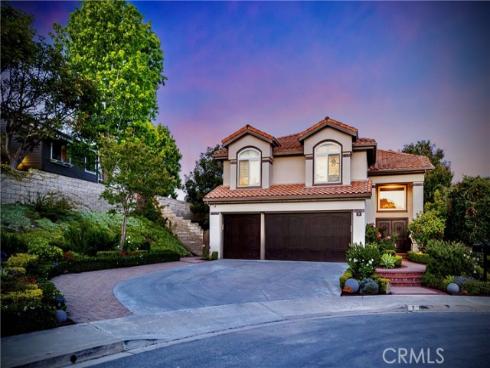 2 High Bluff , Laguna Niguel, CA