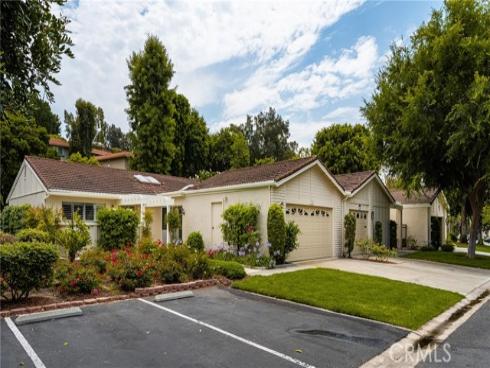 3325 Via Carrizo A , Laguna Woods, CA