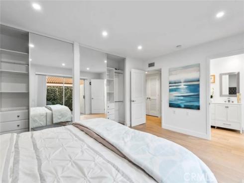 5204 Avenida Despacio , Laguna Woods, CA