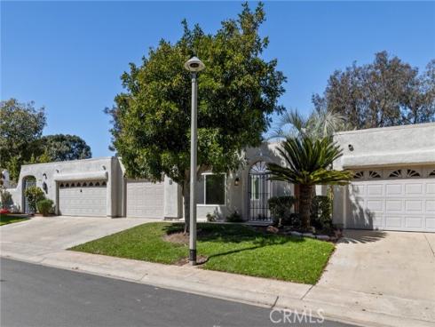 5476  Paseo Del Lago  B , Laguna Woods, CA
