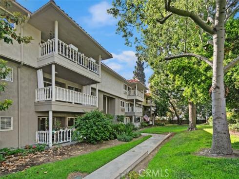 2405 Via Mariposa 2G , Laguna Woods, CA