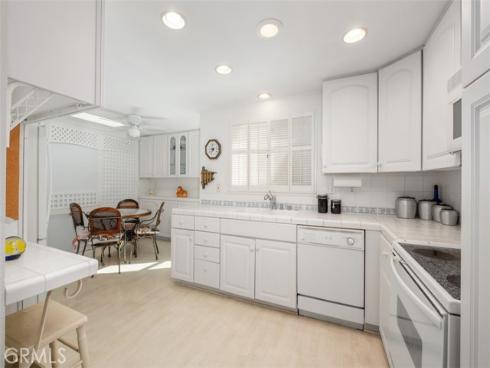 2388 Via Mariposa 3E , Laguna Woods, CA