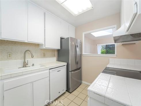 3185 Via Buena Vista B , Laguna Woods, CA