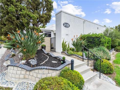 2128 Via Puerta D , Laguna Woods, CA