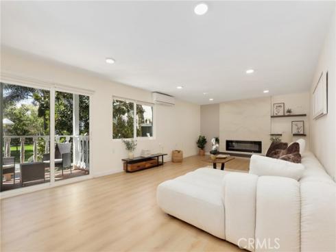 2405 Via Mariposa 1B , Laguna Woods, CA