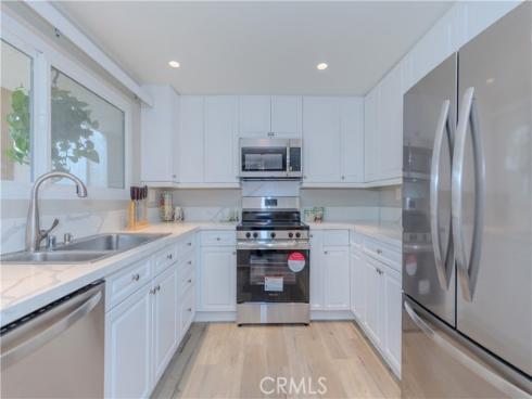 3379 Punta Alta B , Laguna Woods, CA