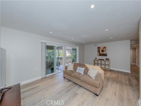 3379 Punta Alta B , Laguna Woods, CA