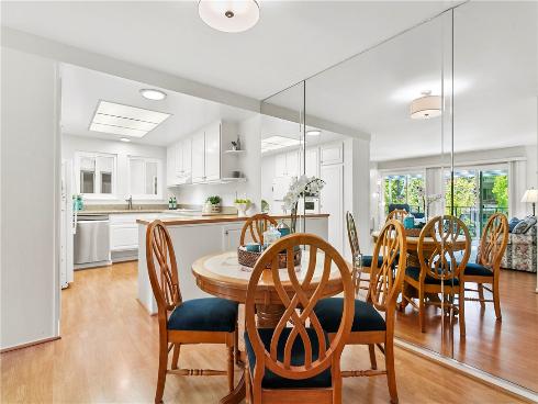 2275 Via Mariposa N , Laguna Woods, CA