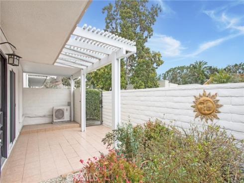 2083 Ronda Granada F , Laguna Woods, CA
