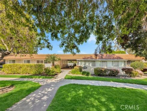 2249 Via Mariposa N , Laguna Woods, CA