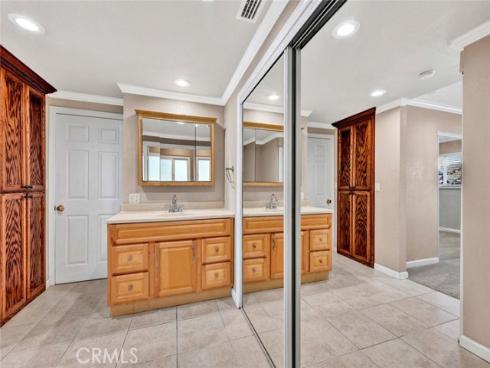 2249 Via Mariposa N , Laguna Woods, CA