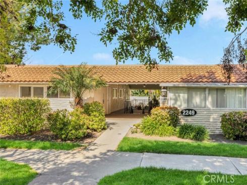 2249 Via Mariposa N , Laguna Woods, CA