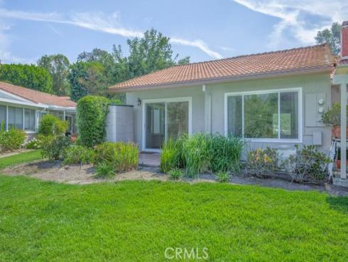 3293 San Amadeo D , Laguna Woods, CA