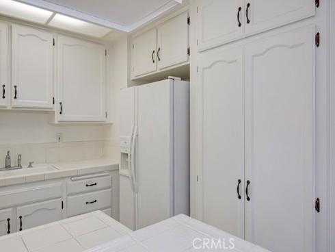 3293 San Amadeo D , Laguna Woods, CA