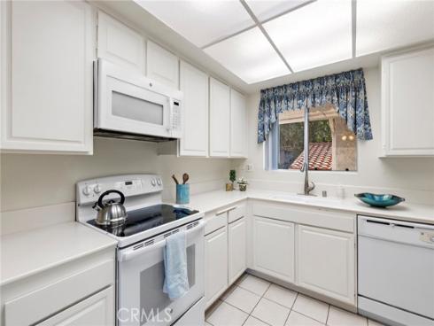 3355 Monte Hermoso N , Laguna Woods, CA