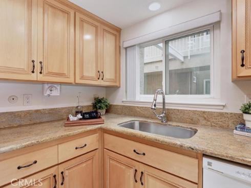 2390 Via Mariposa 2E , Laguna Woods, CA