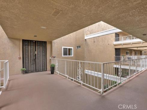 2390  Via Mariposa  2E , Laguna Woods, CA