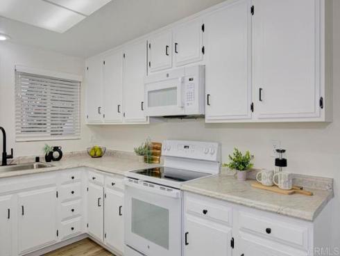 3168 Via Vista B , Laguna Woods, CA