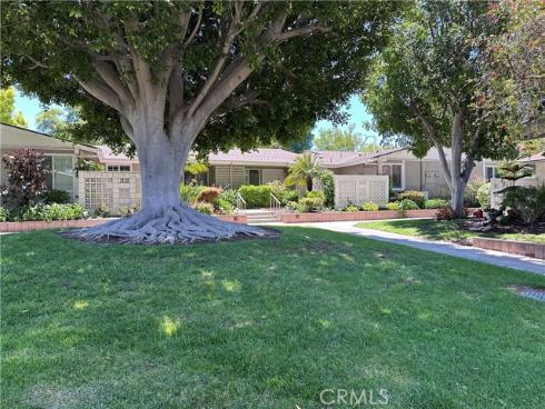 253 Calle Aragon F , Laguna Woods, CA