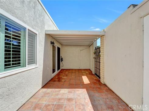 2262 Via Puerta A , Laguna Woods, CA