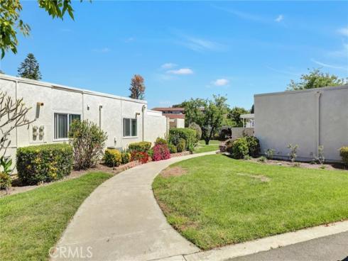 2262 Via Puerta A , Laguna Woods, CA