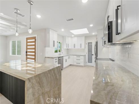 2202 Via Mariposa B , Laguna Woods, CA