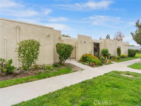 2202 Via Mariposa B , Laguna Woods, CA