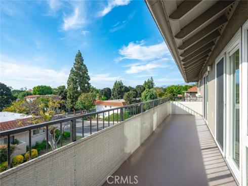 2134 Via Puerta O , Laguna Woods, CA