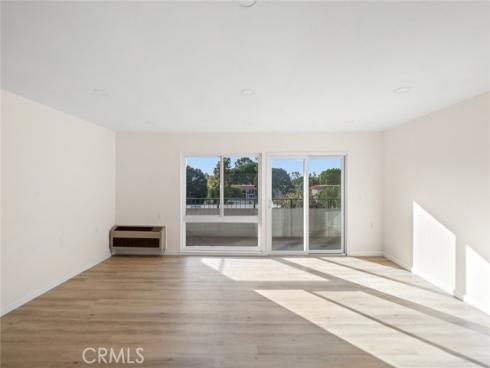 2134 Via Puerta O , Laguna Woods, CA