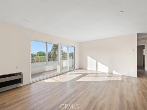 2134 Via Puerta O , Laguna Woods, CA