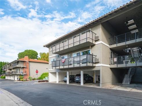 2134 Via Puerta O , Laguna Woods, CA