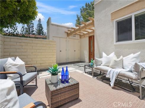 2383 Via Mariposa C , Laguna Woods, CA