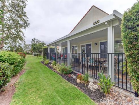 3521 Bahia Blanca C , Laguna Woods, CA