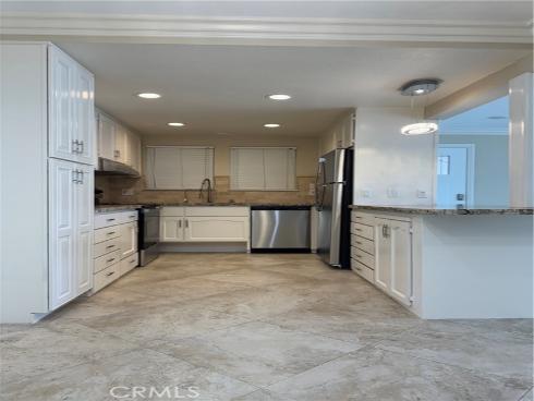 879 Via Mendoza B , Laguna Woods, CA