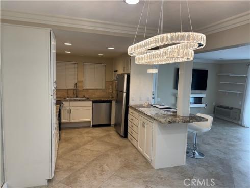 879 Via Mendoza B , Laguna Woods, CA