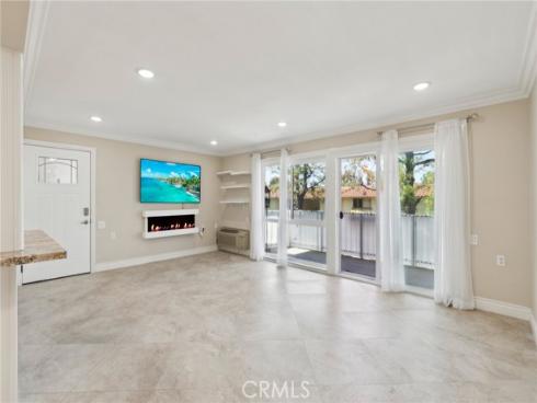 879 Via Mendoza B , Laguna Woods, CA