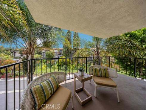 2394 Via Mariposa W 2D , Laguna Woods, CA