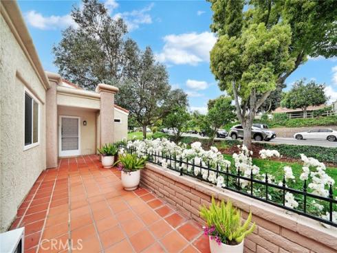 5509  Paseo Del Lago  C , Laguna Woods, CA