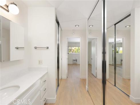 2386 Via Mariposa 2B , Laguna Woods, CA