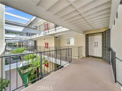 5510  Paseo Del Lago  2D , Laguna Woods, CA