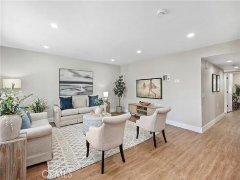 4025  Calle Sonora Este  2C , Laguna Woods, CA