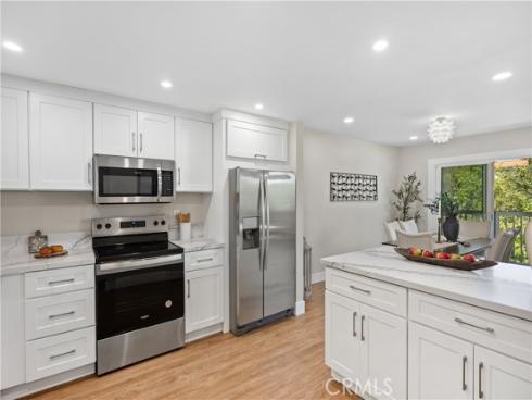 4025  Calle Sonora Este  2C , Laguna Woods, CA