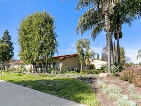 4025  Calle Sonora Este  2C , Laguna Woods, CA