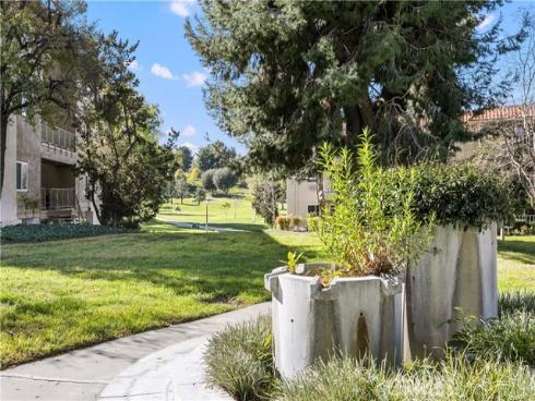 4025  Calle Sonora Este  2C , Laguna Woods, CA