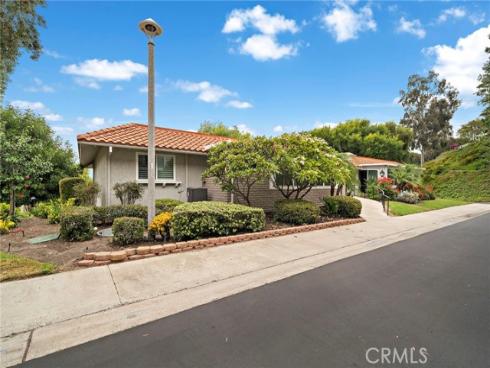 3304  Via Carrizo  O , Laguna Woods, CA