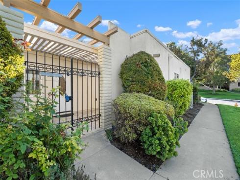 2325  Via Mariposa  C , Laguna Woods, CA