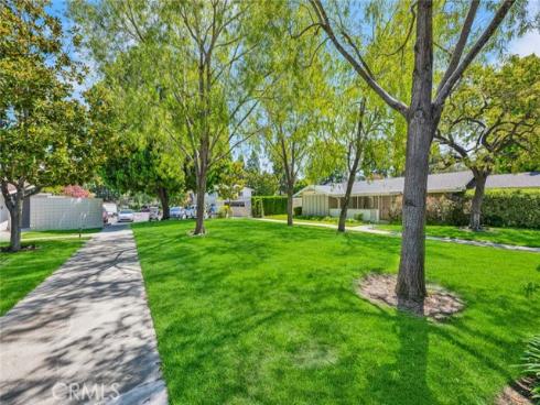 336  Avenida Sevilla  B , Laguna Woods, CA